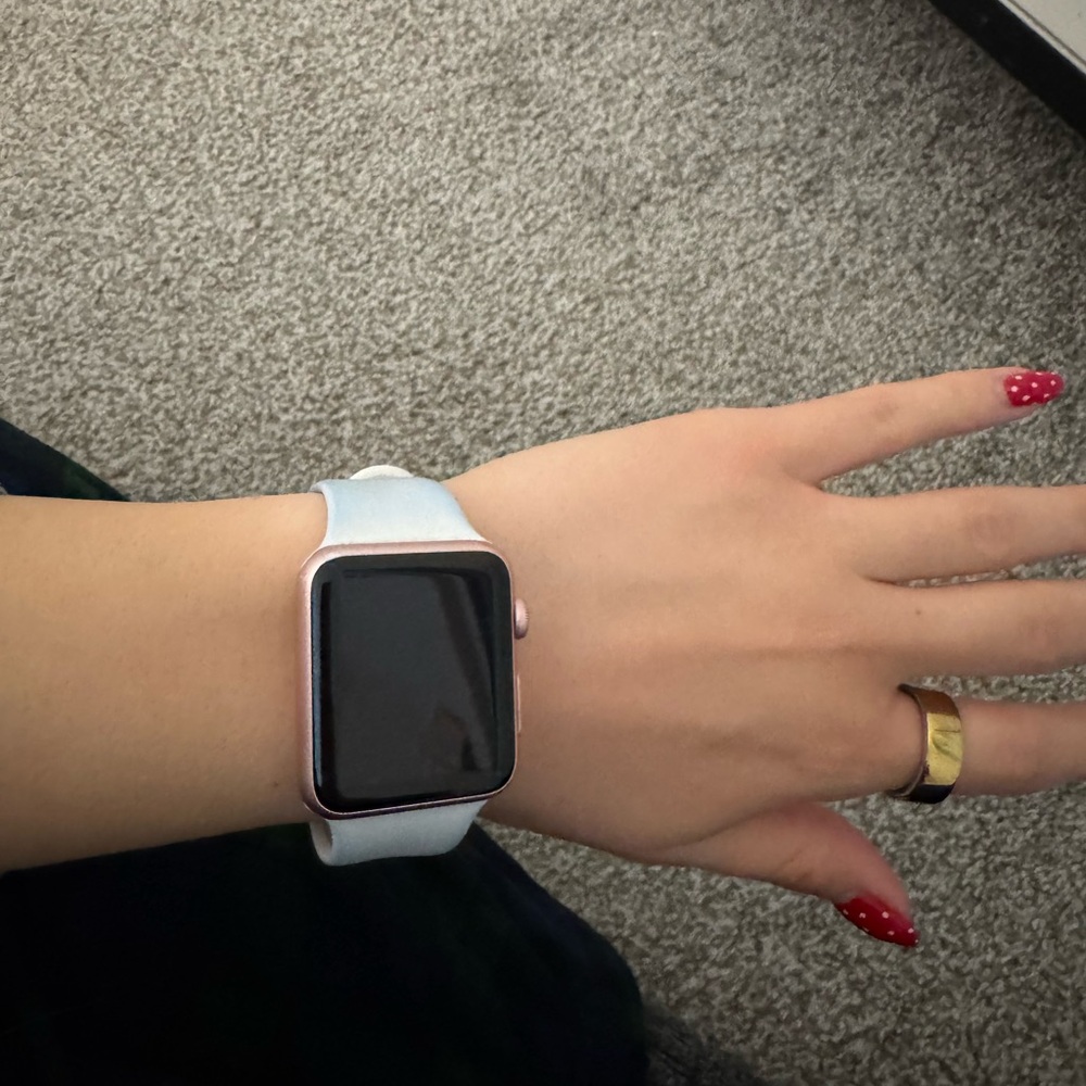 Pink Apple Watch - Picture 2 of 7